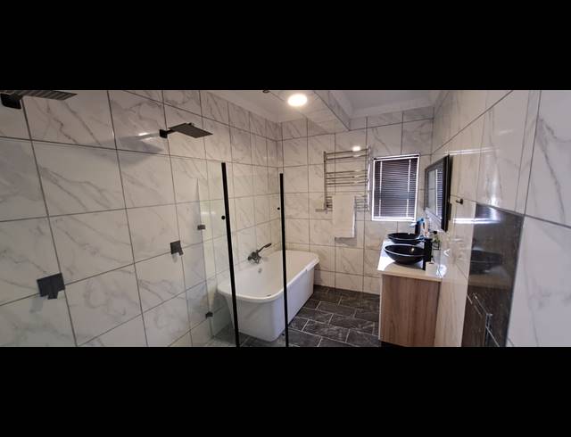 4 BEDROOM HOUSE FOR SALE IN ST HELENA VIEWS